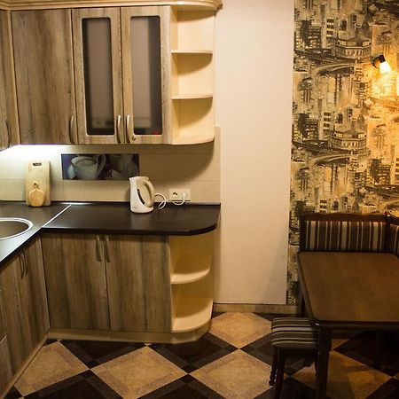 Hostel Q ,15 Хв До Жд Вокзалу Λβιβ Εξωτερικό φωτογραφία