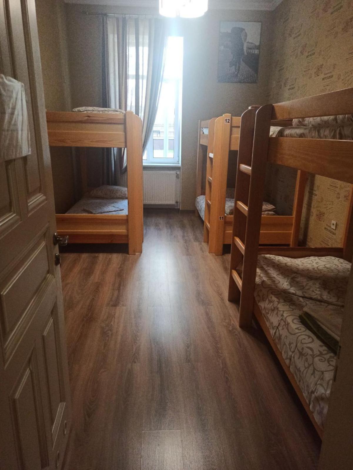 Hostel Q ,15 Хв До Жд Вокзалу Λβιβ Εξωτερικό φωτογραφία